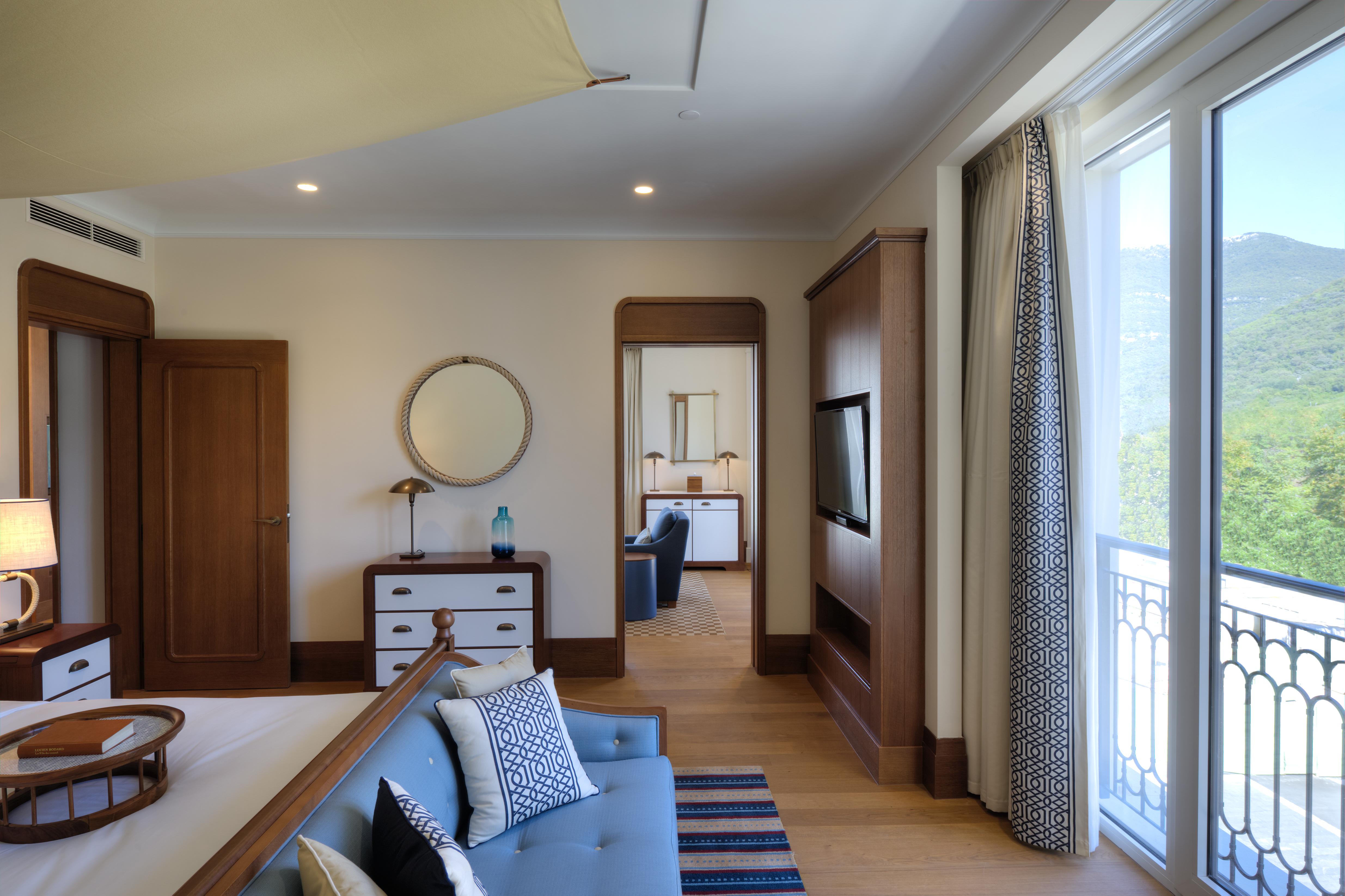 Regent Porto Montenegro Tivat Luaran gambar A suite at the hotel