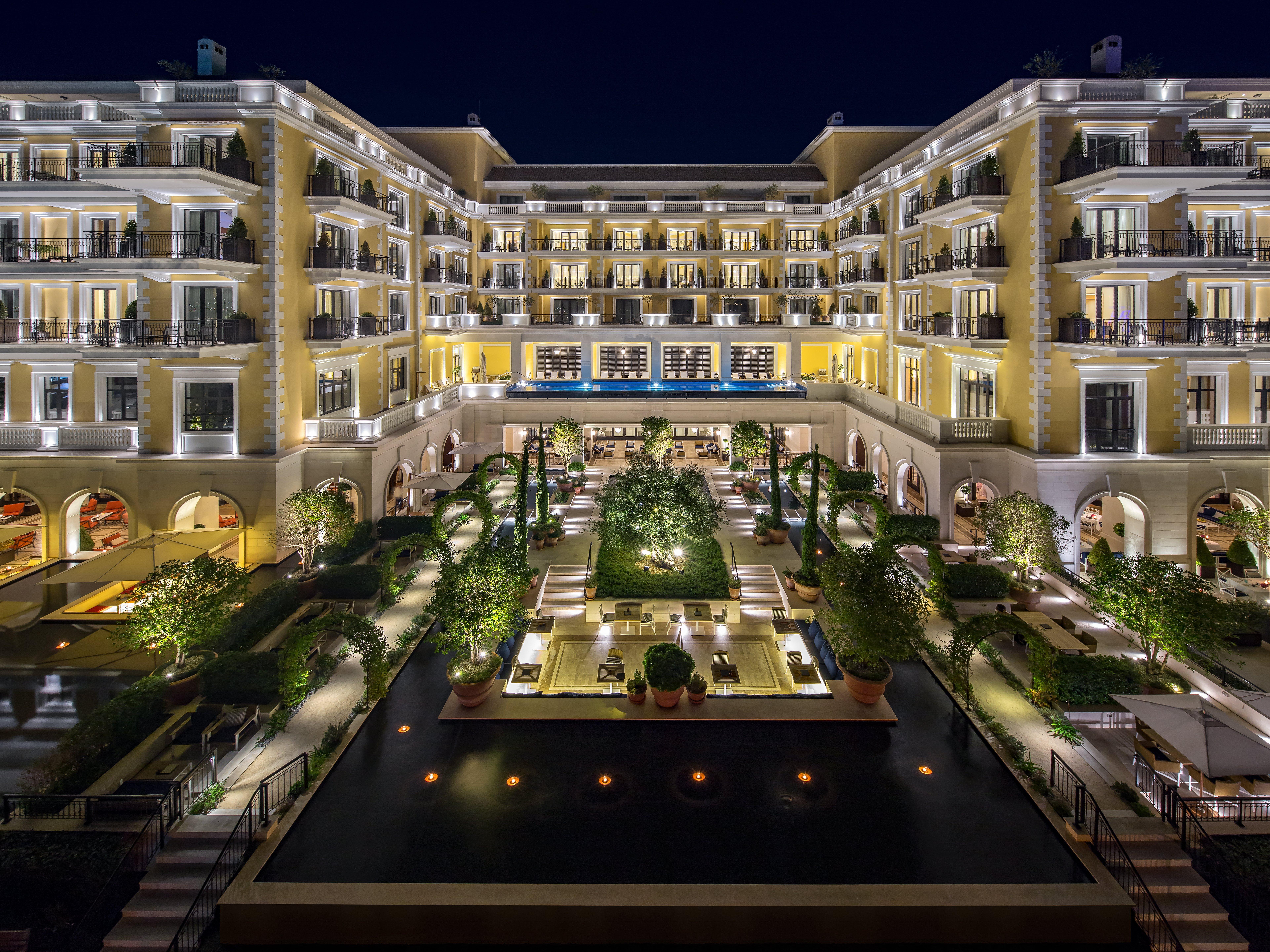 Regent Porto Montenegro Tivat Luaran gambar The Westin Hanoi