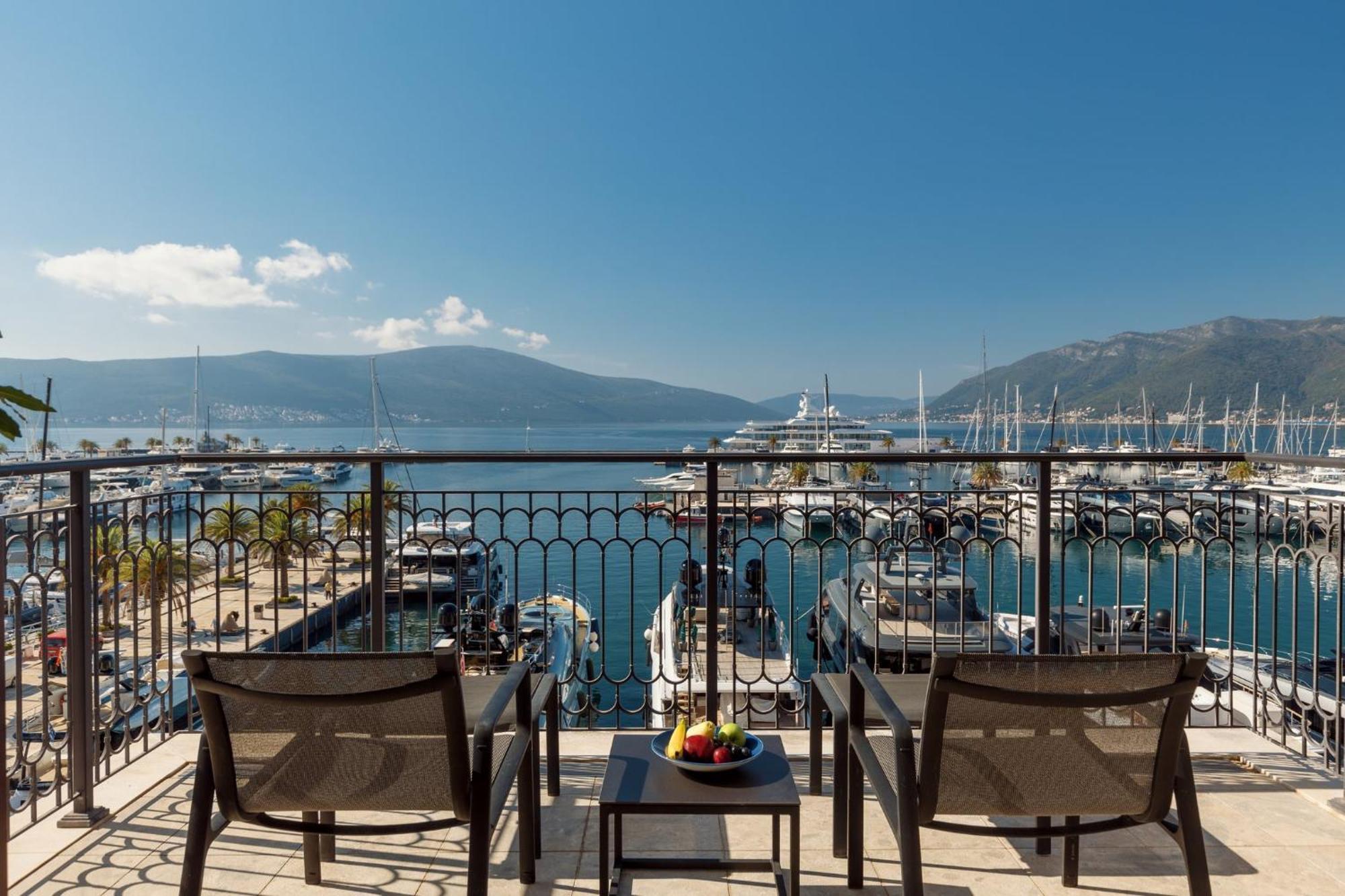 Regent Porto Montenegro Tivat Luaran gambar View from the hotel