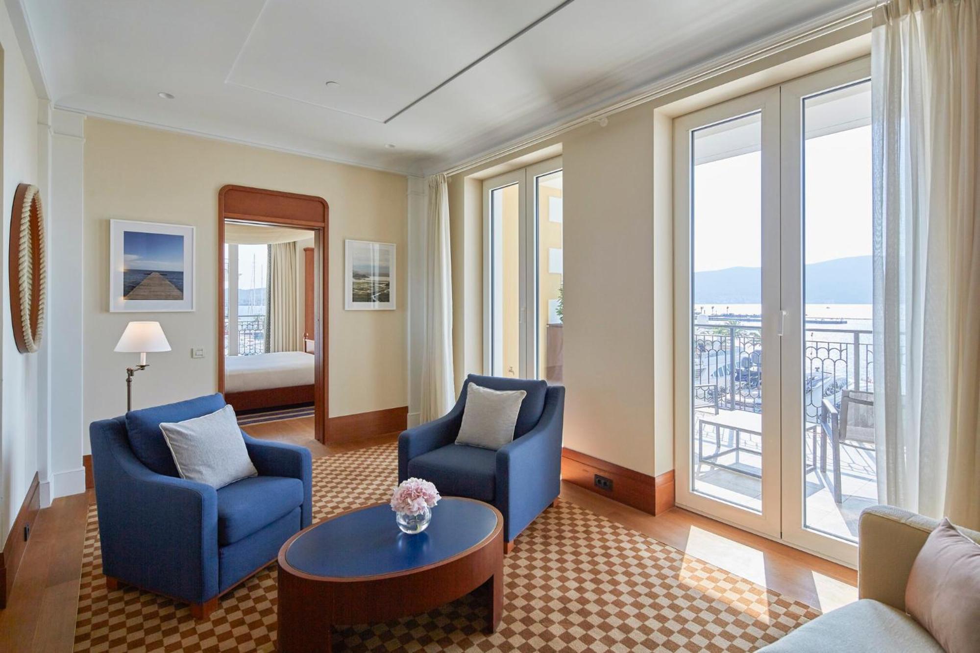 Regent Porto Montenegro Tivat Luaran gambar A suite at the InterContinental Geneva