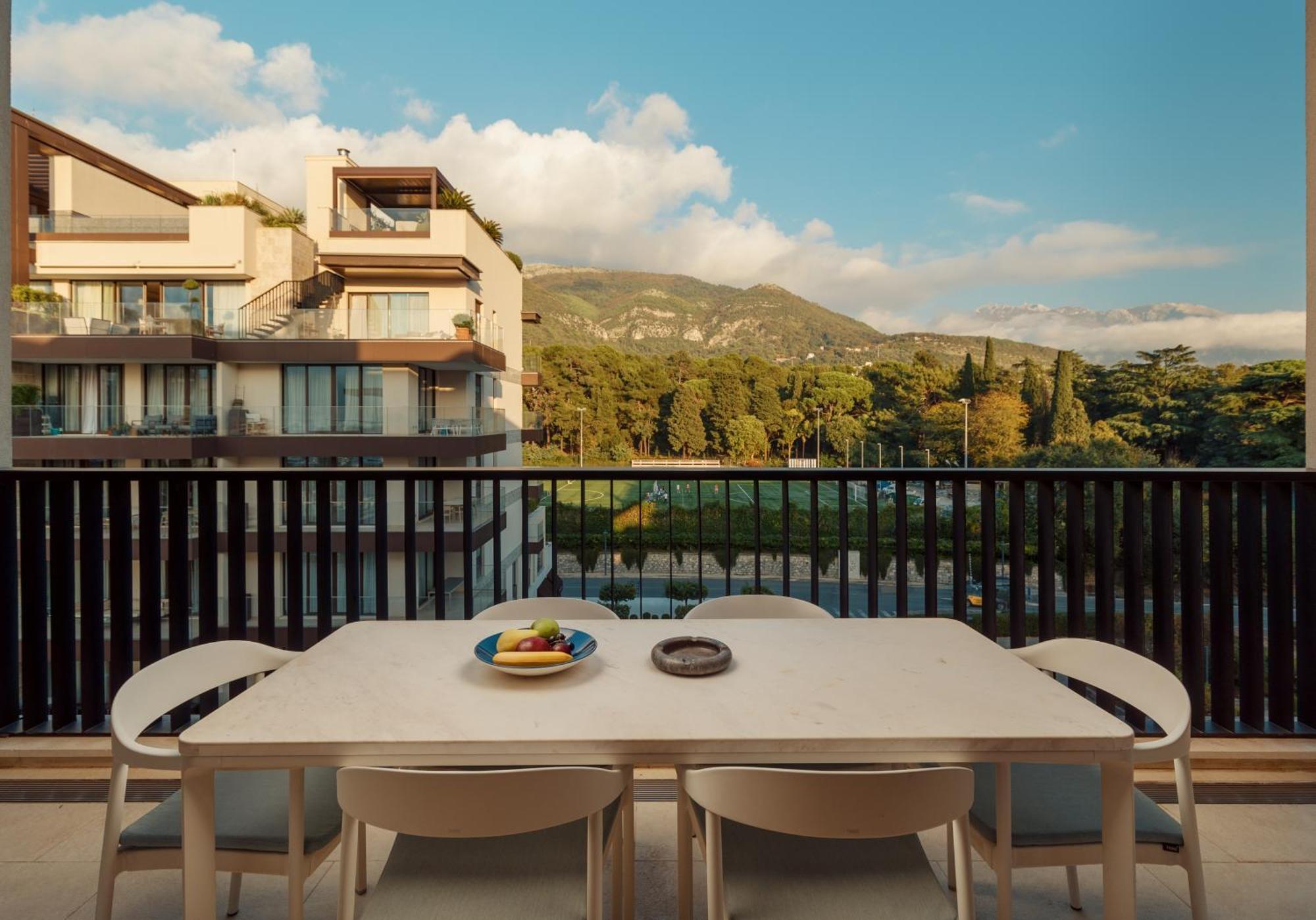 Regent Porto Montenegro Tivat Luaran gambar View from the balcony of a suite at the hotel
